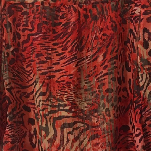 Rebecca Malone P Animal Print Button Down blouse - Picture 5 of 8